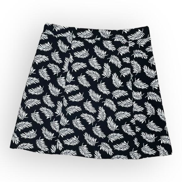 H&M Feather Print Stretch Skirt - Black with White Feather - Picture 7 of 9